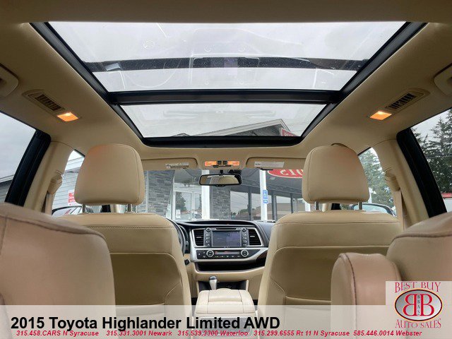Vehicle image 9 of 18