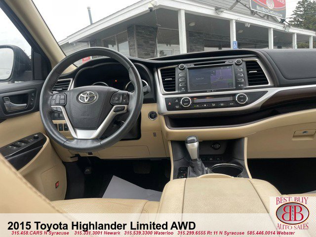 Vehicle image 10 of 18