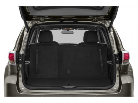 Vehicle image 9 of 19