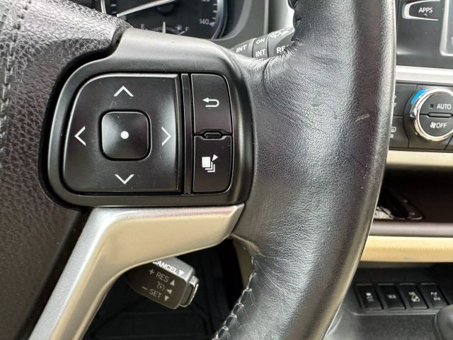 Vehicle image 37 of 55