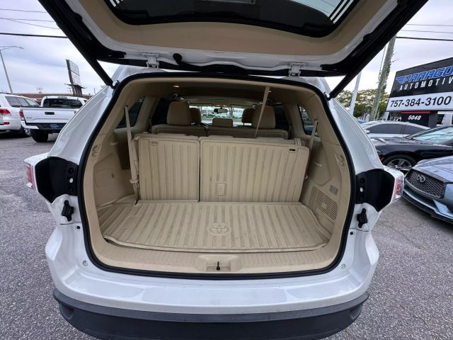 Vehicle image 51 of 55