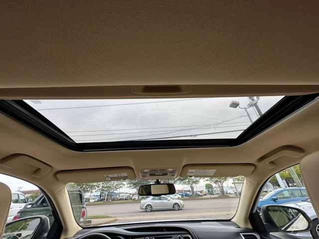 Vehicle image 34 of 55