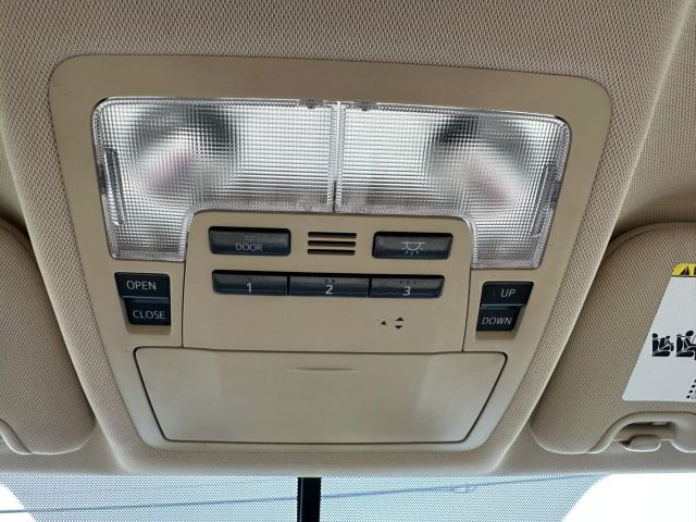 Vehicle image 41 of 55