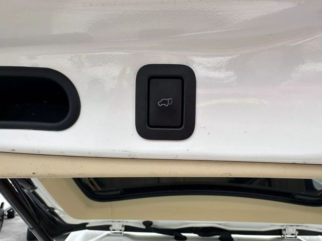 Vehicle image 54 of 55