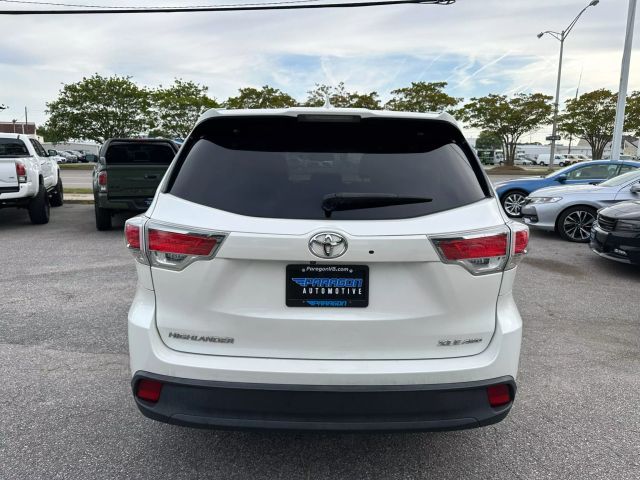 Vehicle image 7 of 55