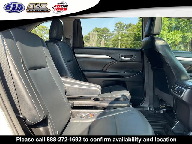 Vehicle image 14 of 23