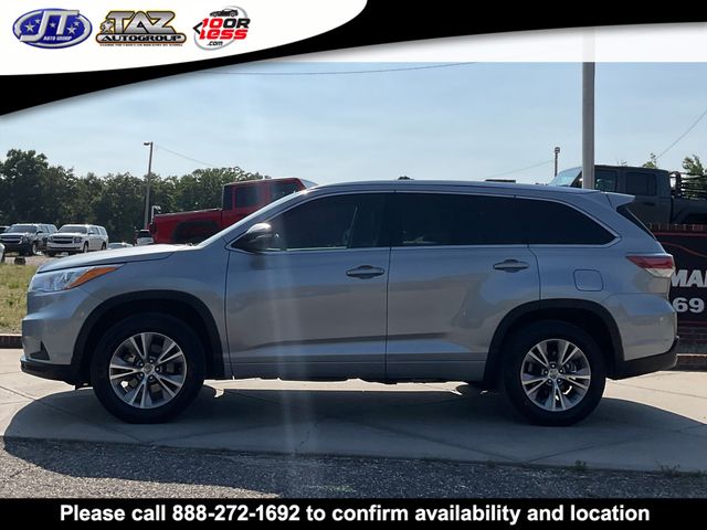 Vehicle image 8 of 23