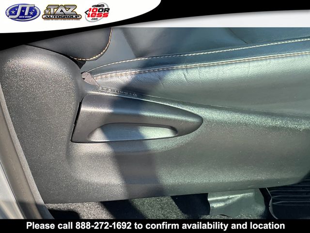 Vehicle image 18 of 23