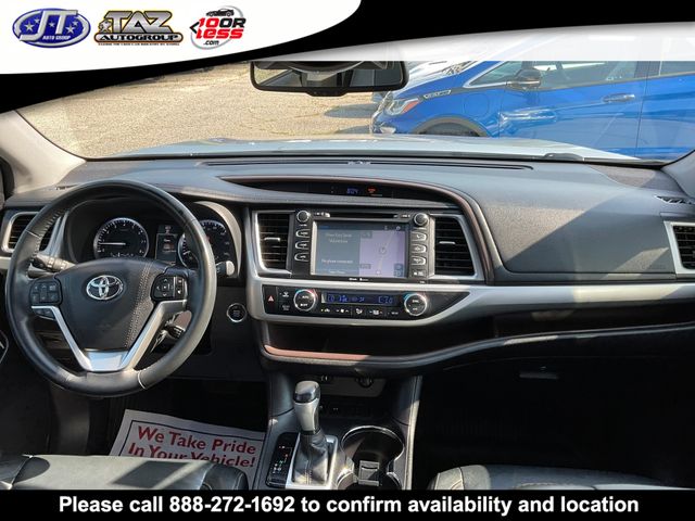 Vehicle image 19 of 23