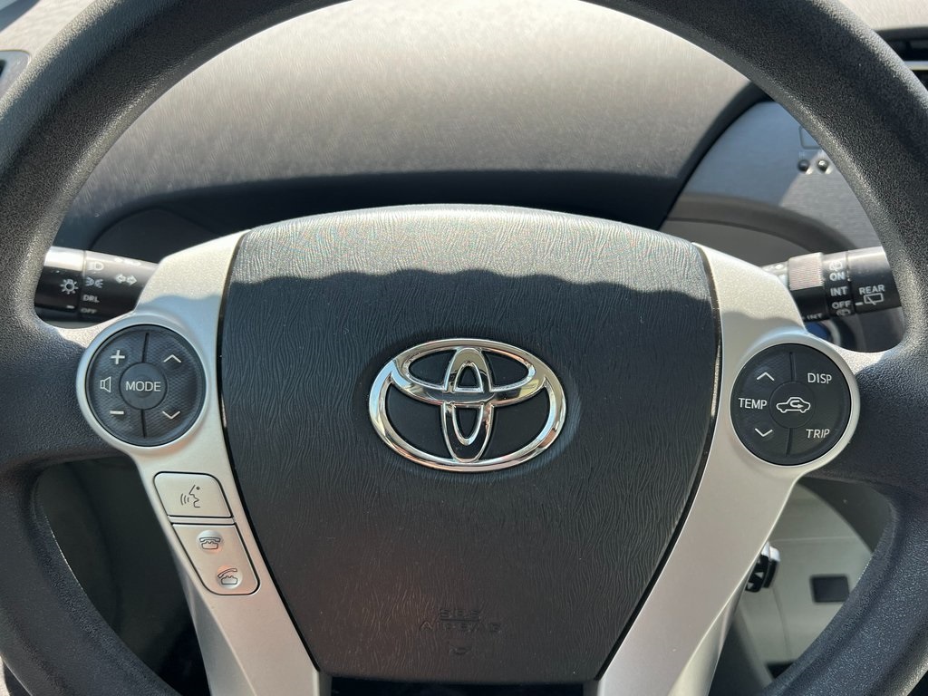 Vehicle image 22 of 24
