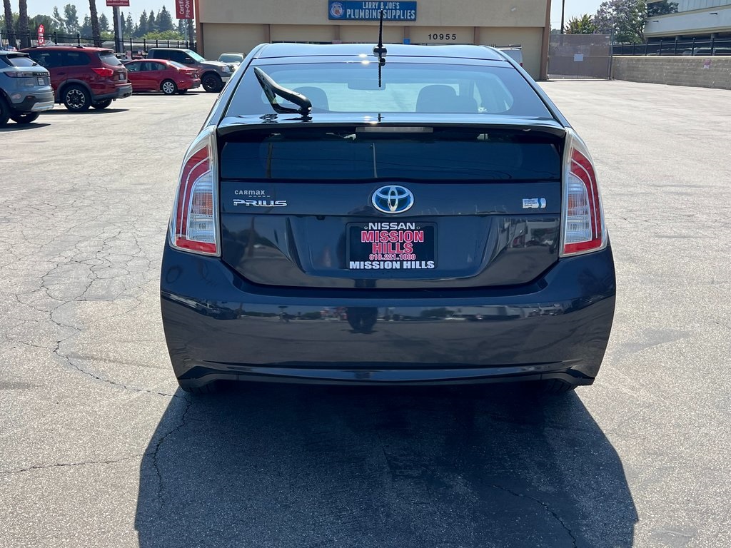 Vehicle image 7 of 24