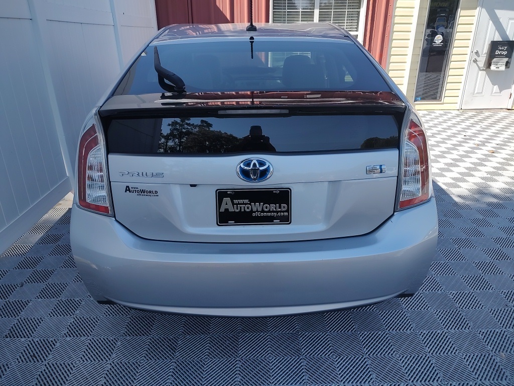 Vehicle image 7 of 34