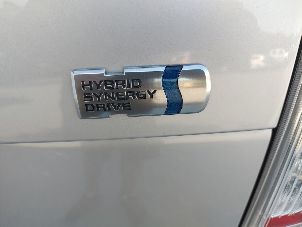 Vehicle image 22 of 34