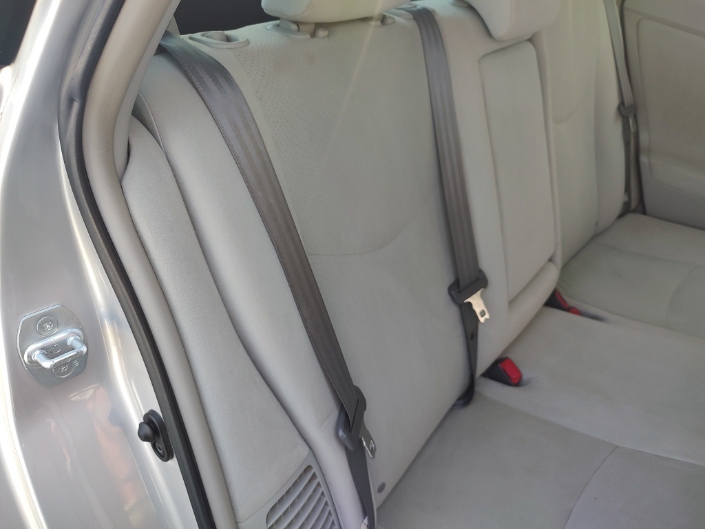 Vehicle image 27 of 34
