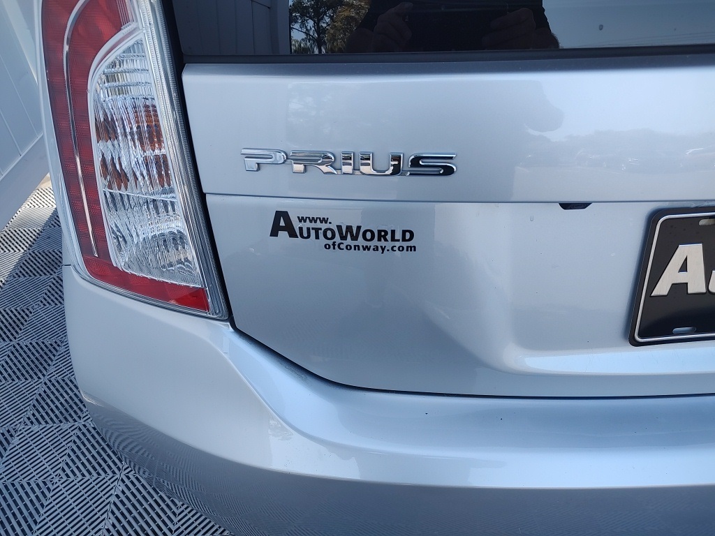 Vehicle image 21 of 34