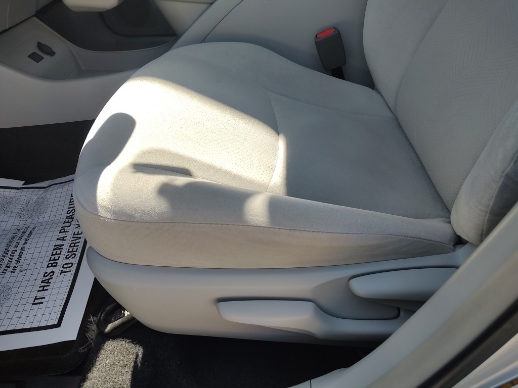 Vehicle image 11 of 34