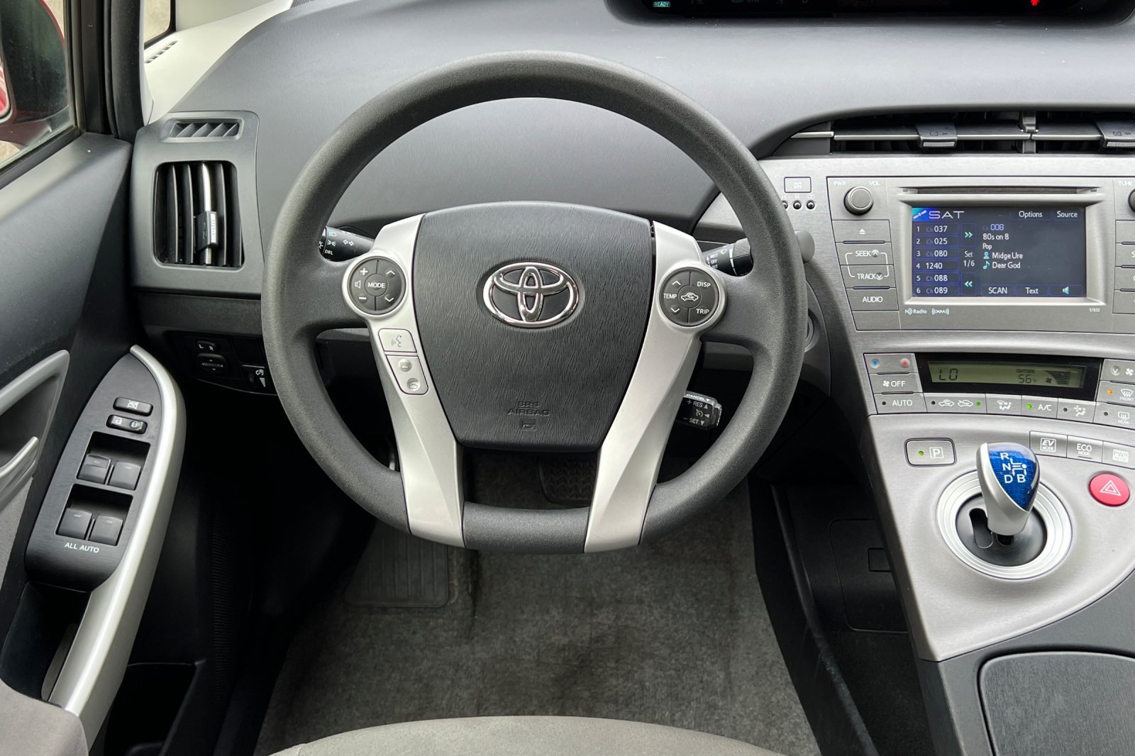 Vehicle image 14 of 38