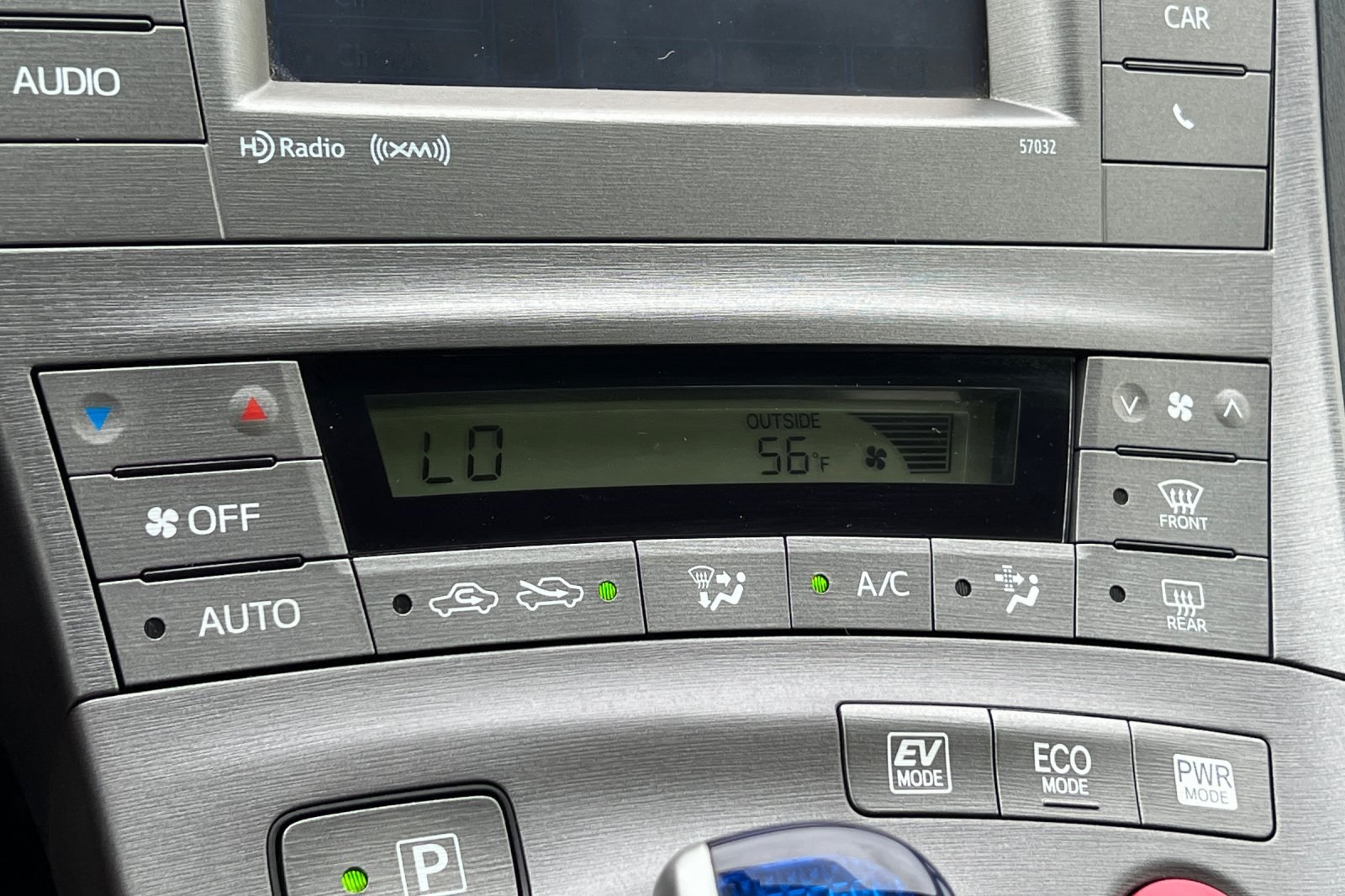 Vehicle image 20 of 38