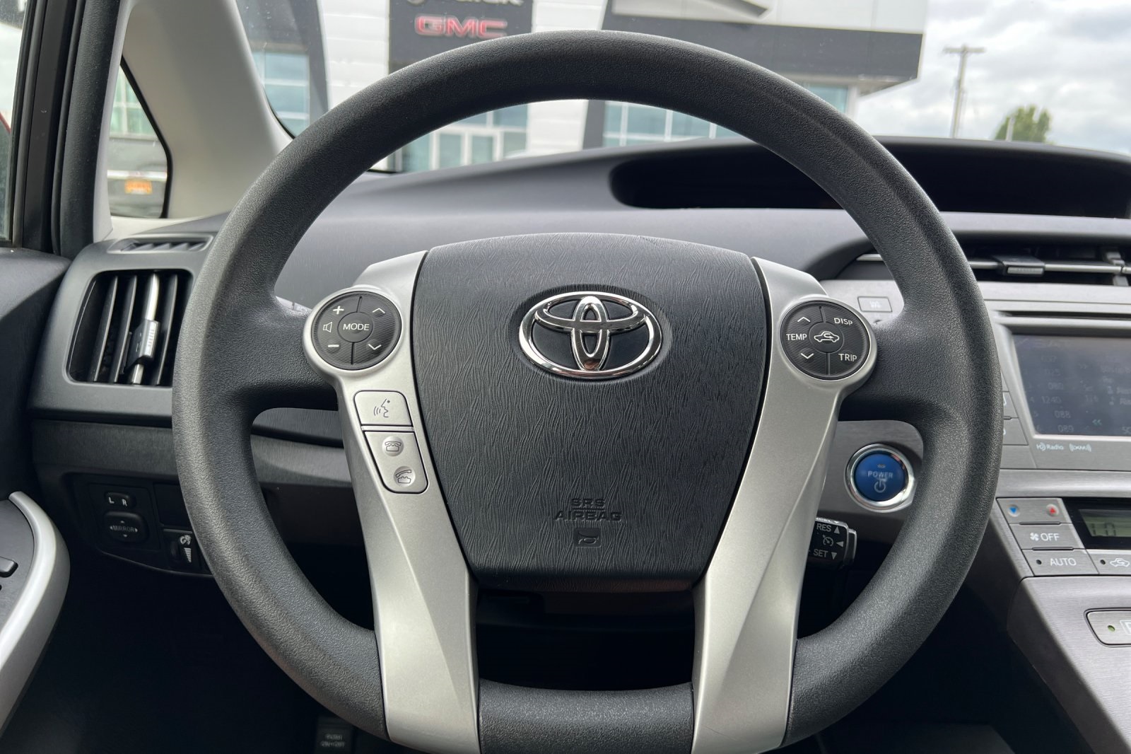 Vehicle image 23 of 38