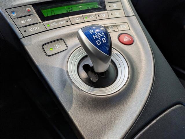 Vehicle image 13 of 23