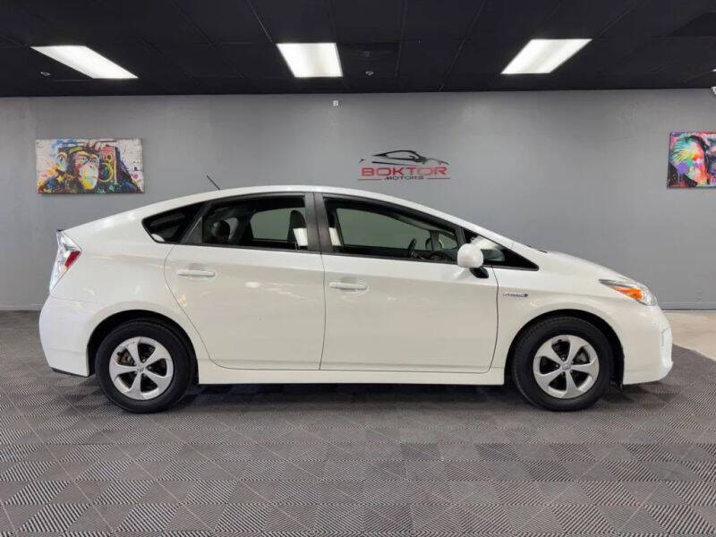 Vehicle image 8 of 58