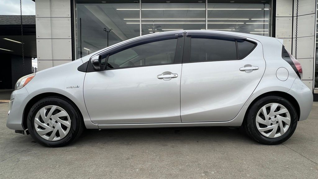 Vehicle image 12 of 46