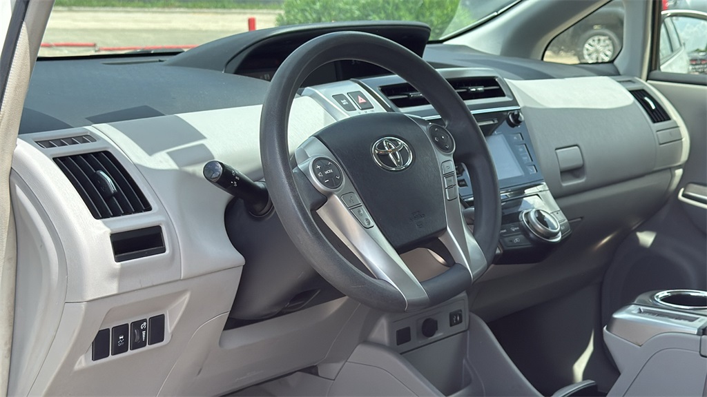 Vehicle image 19 of 35