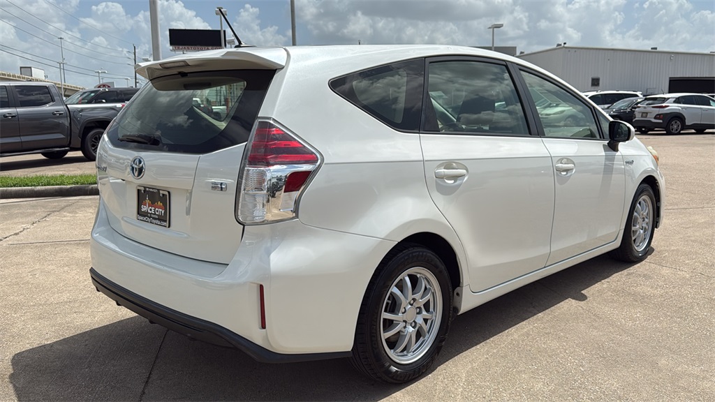 Vehicle image 5 of 35