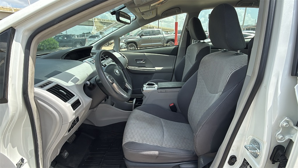 Vehicle image 29 of 35