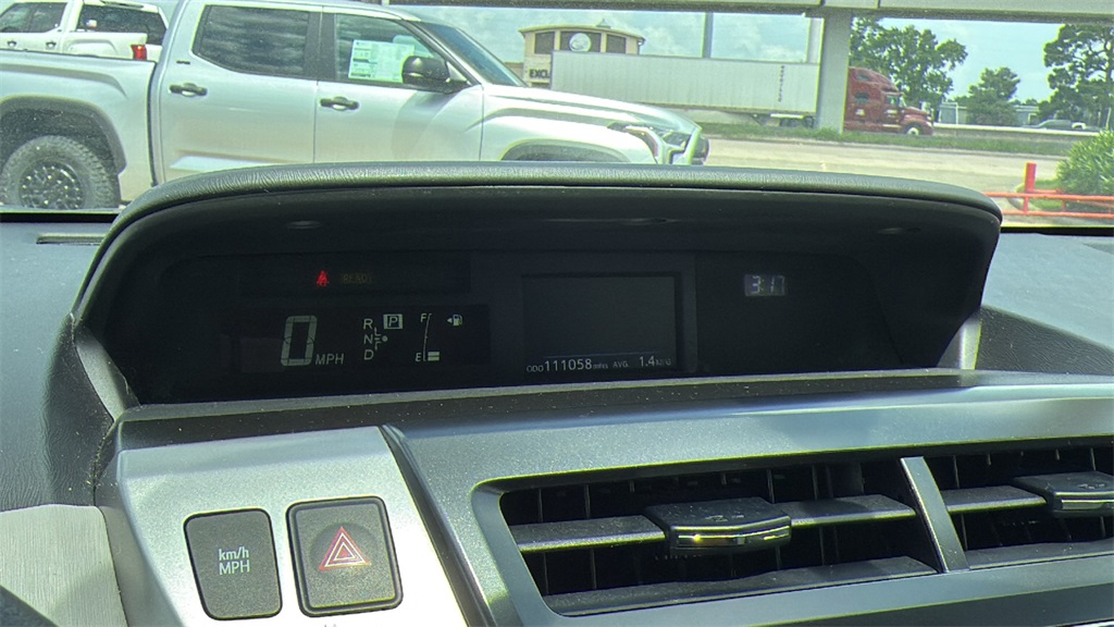 Vehicle image 34 of 35