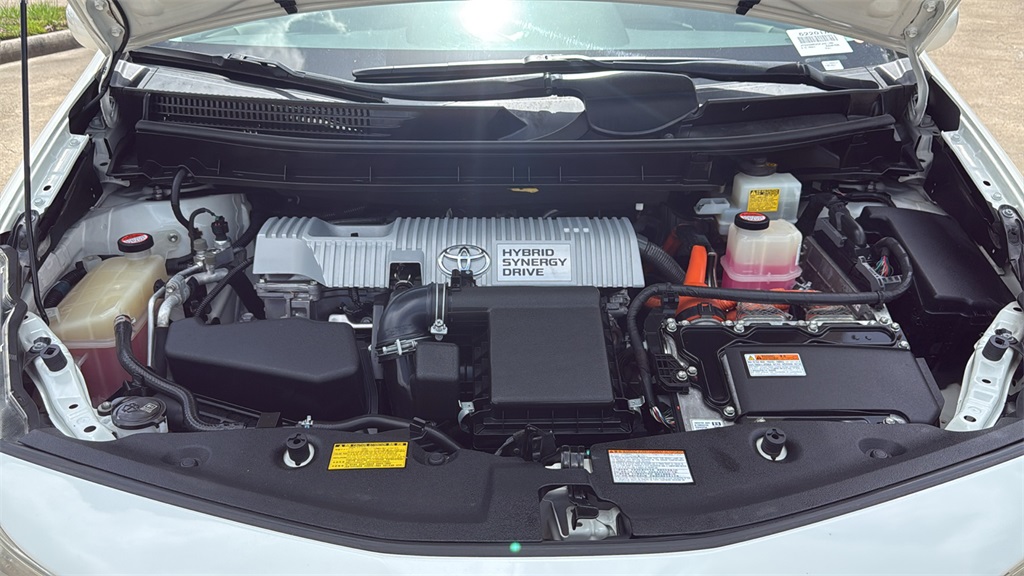 Vehicle image 9 of 35