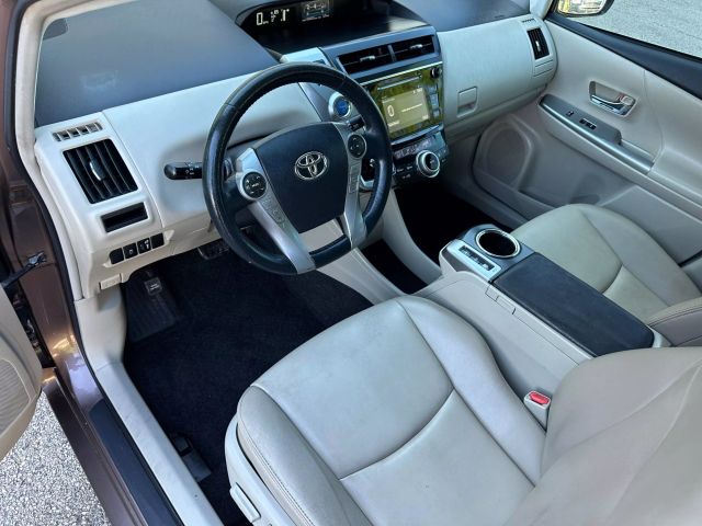 Vehicle image 13 of 46