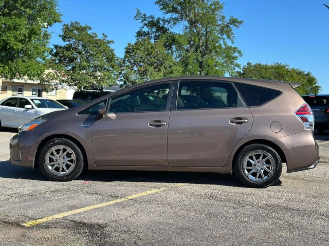 Vehicle image 11 of 46