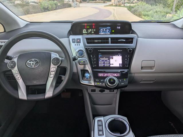 Vehicle image 17 of 36