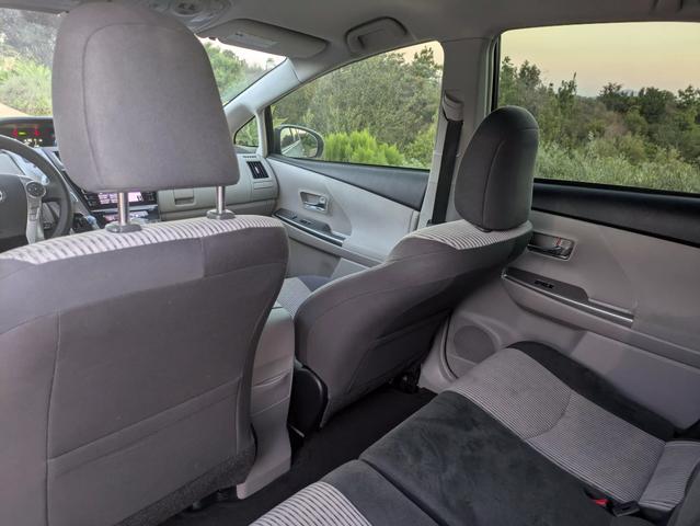 Vehicle image 26 of 36