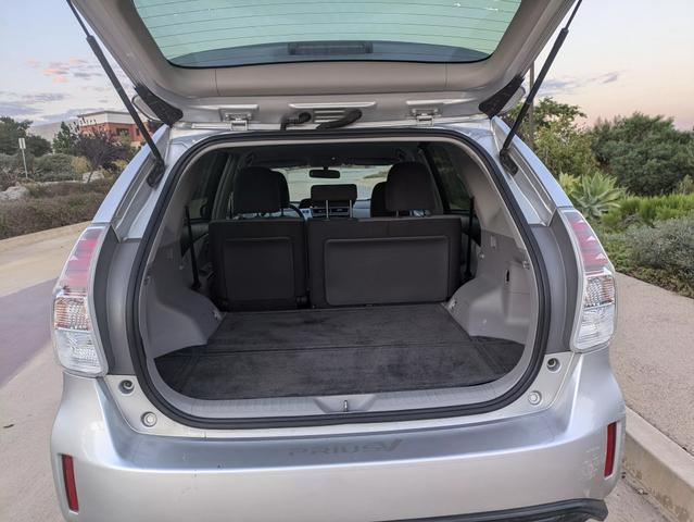 Vehicle image 31 of 36