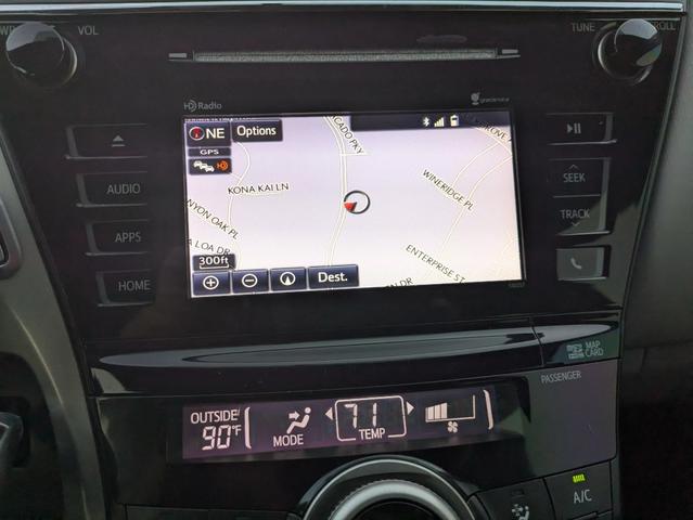 Vehicle image 23 of 36