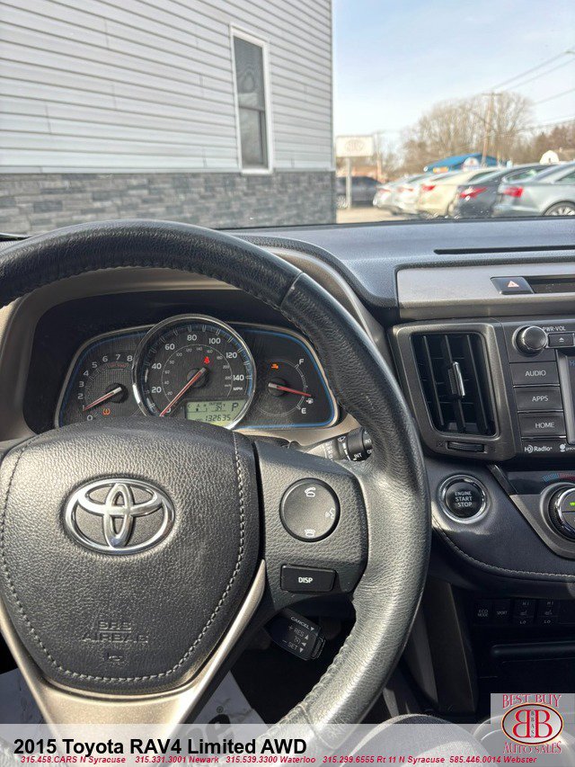 Vehicle image 15 of 17