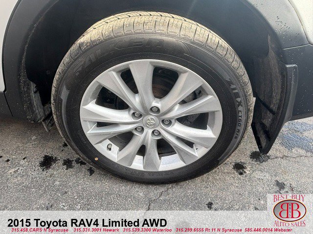 Vehicle image 9 of 17