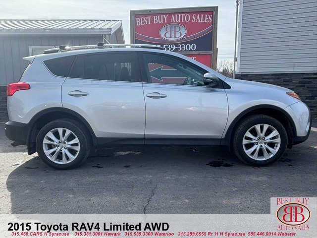 Vehicle image 7 of 17