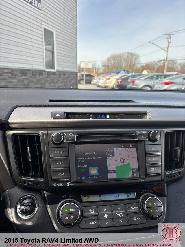 Vehicle image 12 of 17