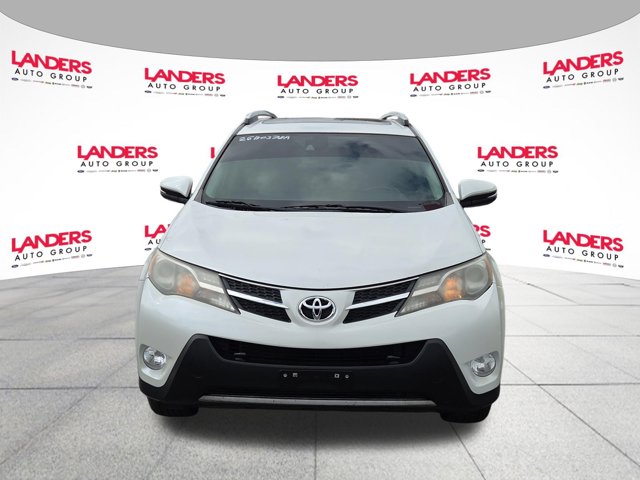 2015 Toyota RAV4 Limited Image 2 of 27