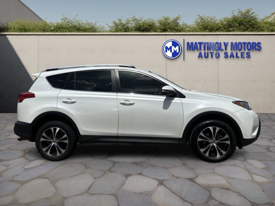Vehicle image 4 of 27