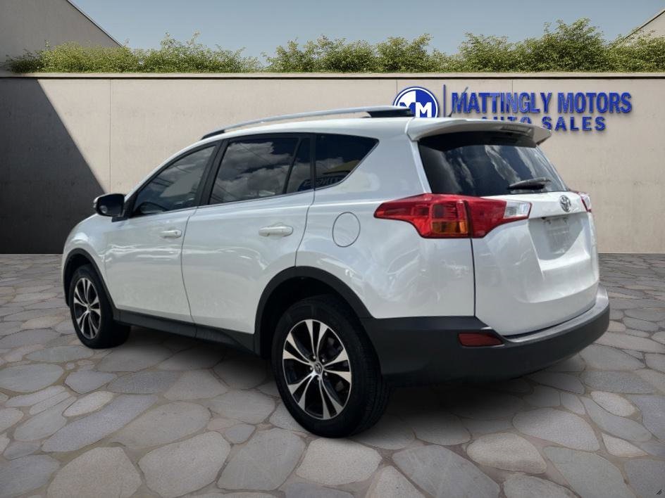 Vehicle image 7 of 27