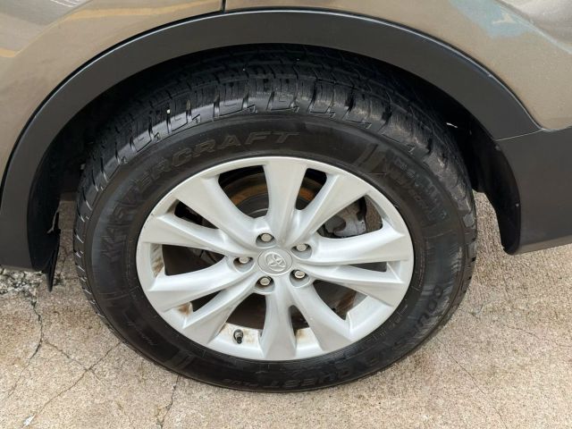 Vehicle image 46 of 51