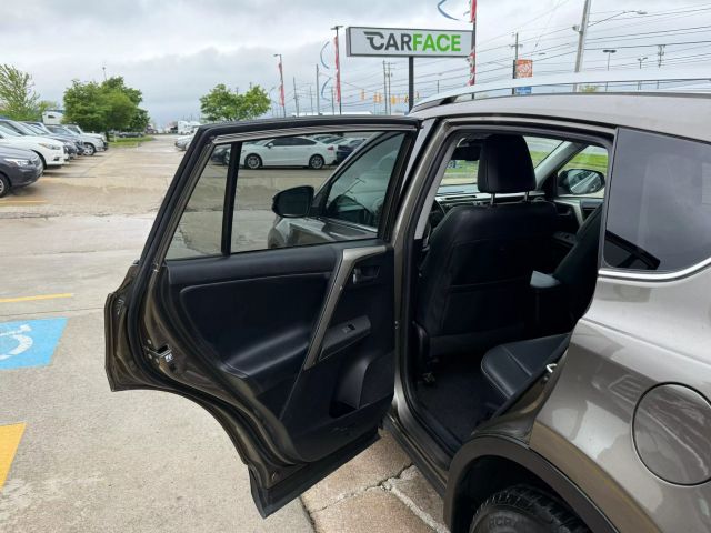 Vehicle image 20 of 51