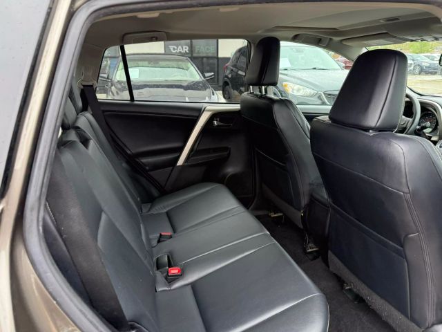 Vehicle image 23 of 51
