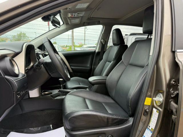 Vehicle image 18 of 51
