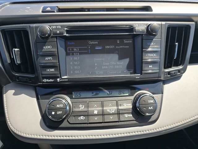 Vehicle image 20 of 32