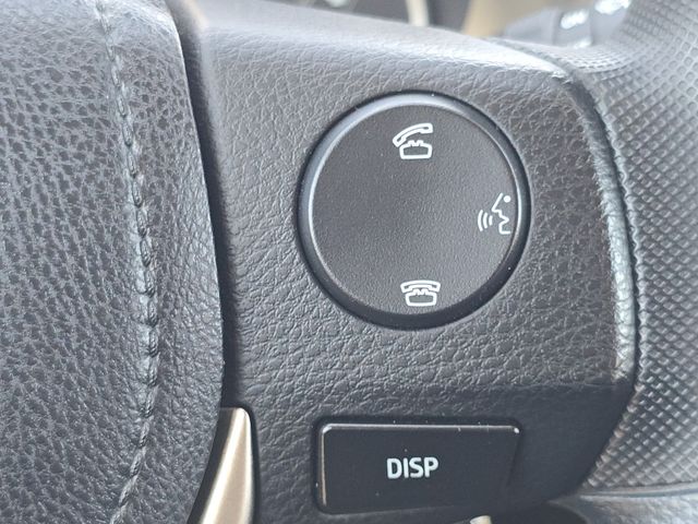Vehicle image 19 of 32